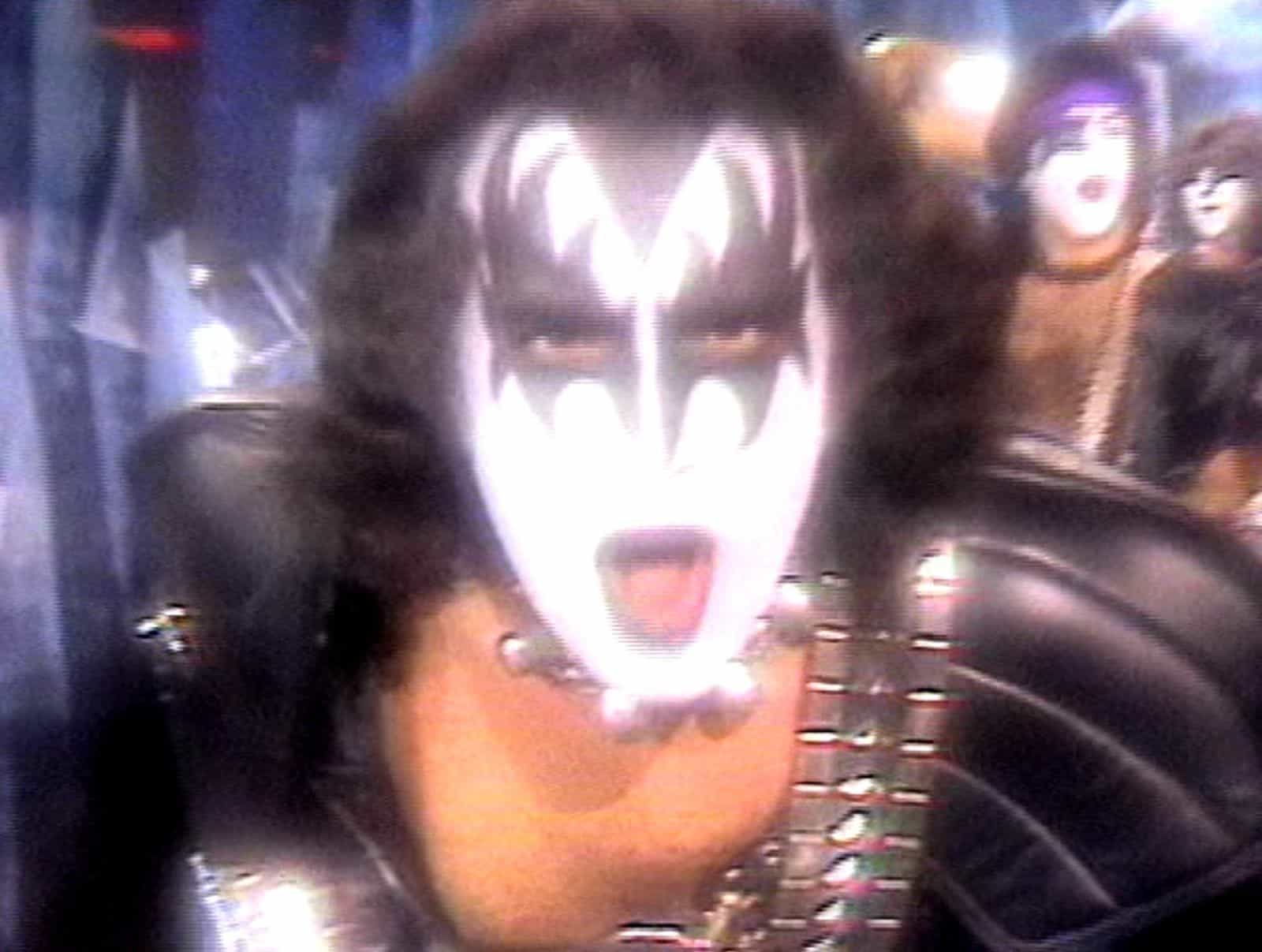 kiss i video music from the elder